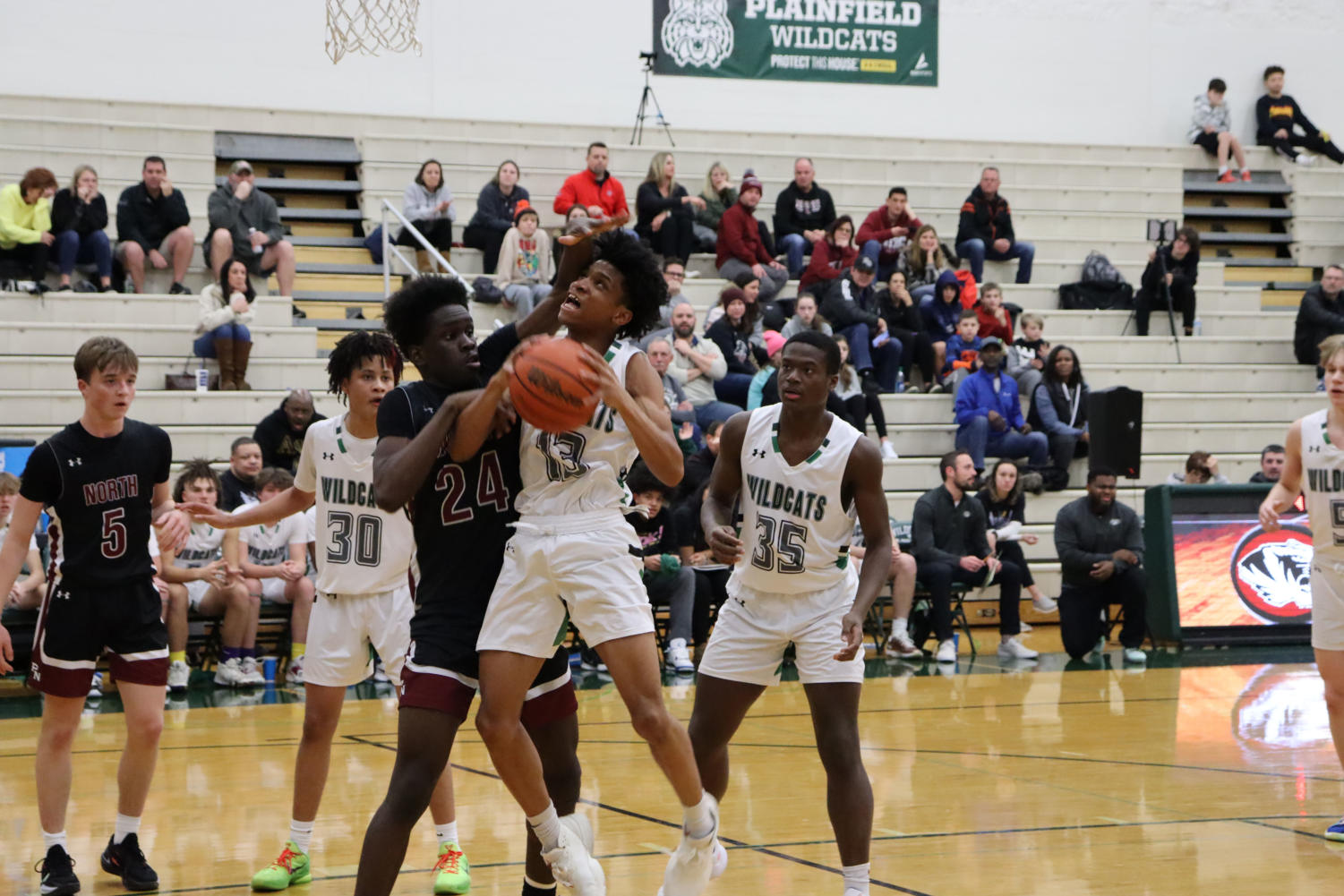 Boys basketball builds new culture – The Fielder